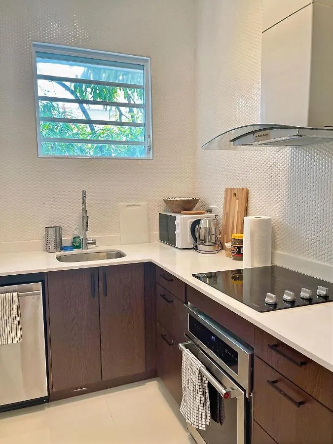 Breathtaking 2-Bedroom Beachside Apartment San Juan